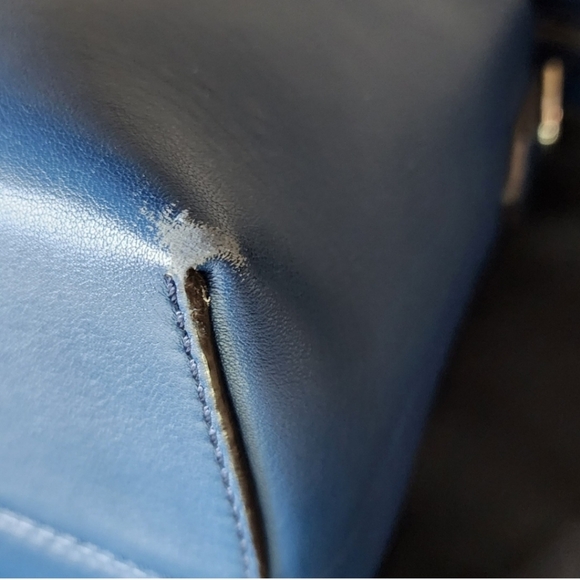 Fendi By the Way Shoulder Bag - Picture 4 of 11